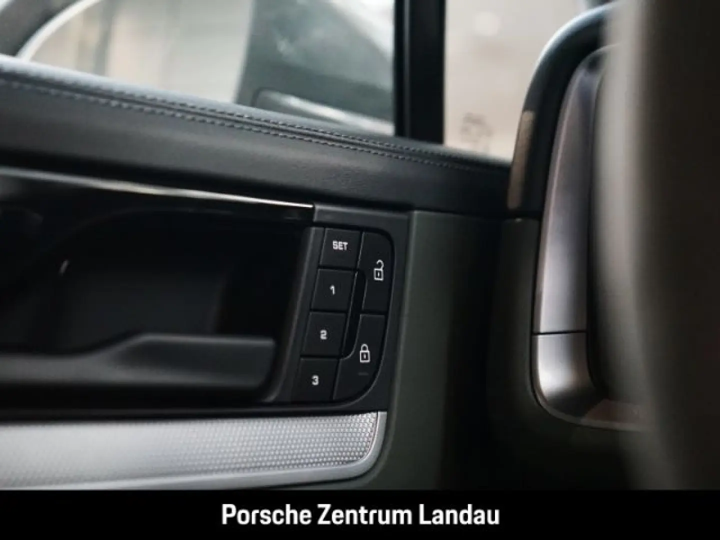 Cayenne E-Hybrid BOSE Panoramadach Surround-View