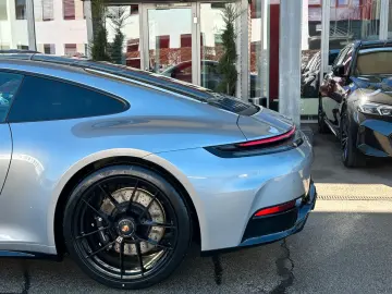 Porsche 992 4 GTS