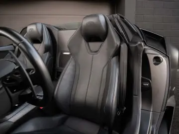Huracán LP610-4 Spyder*NERO NEMESIS
