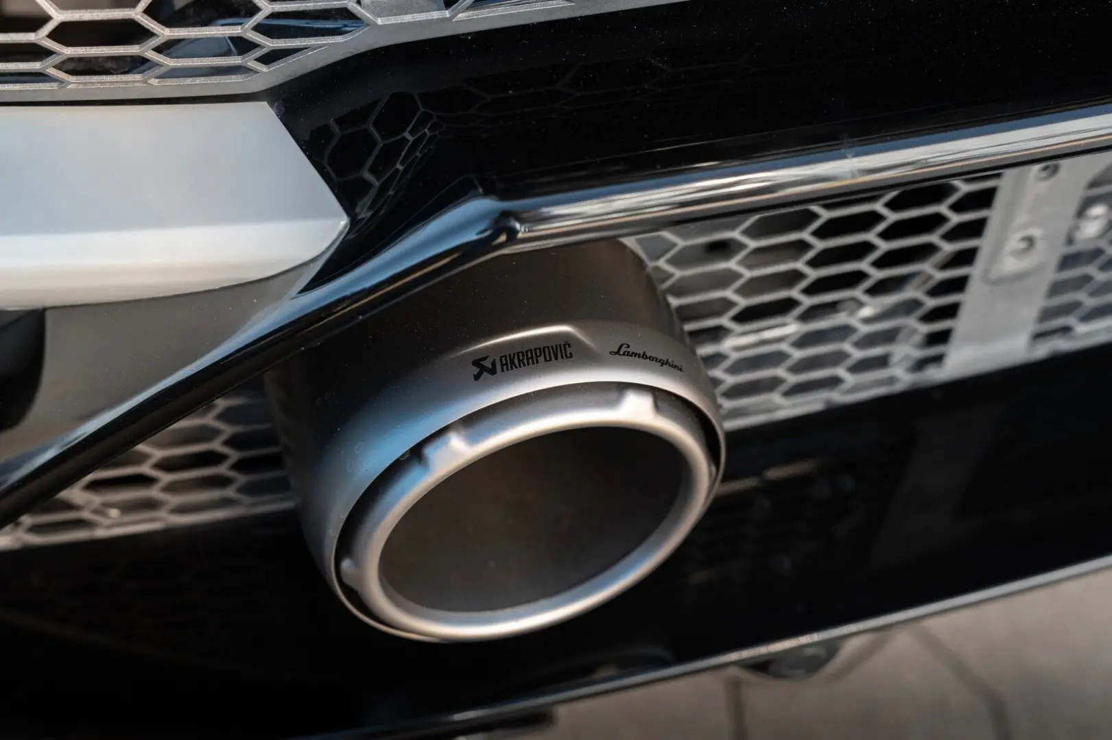 Huracán Evo Coupe RWD Akrapovic*Forged*Alcantara