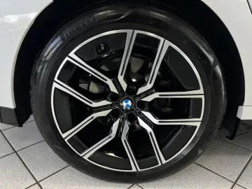740 d xDrive M-Sport PANO*MASSAGE*A-Türen*STHZG*
