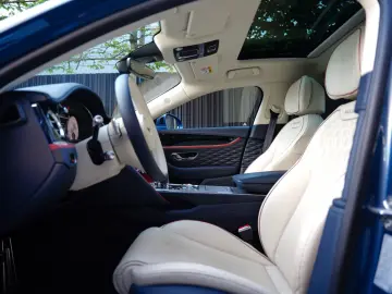 Flying Spur Hybrid Blue Crystal