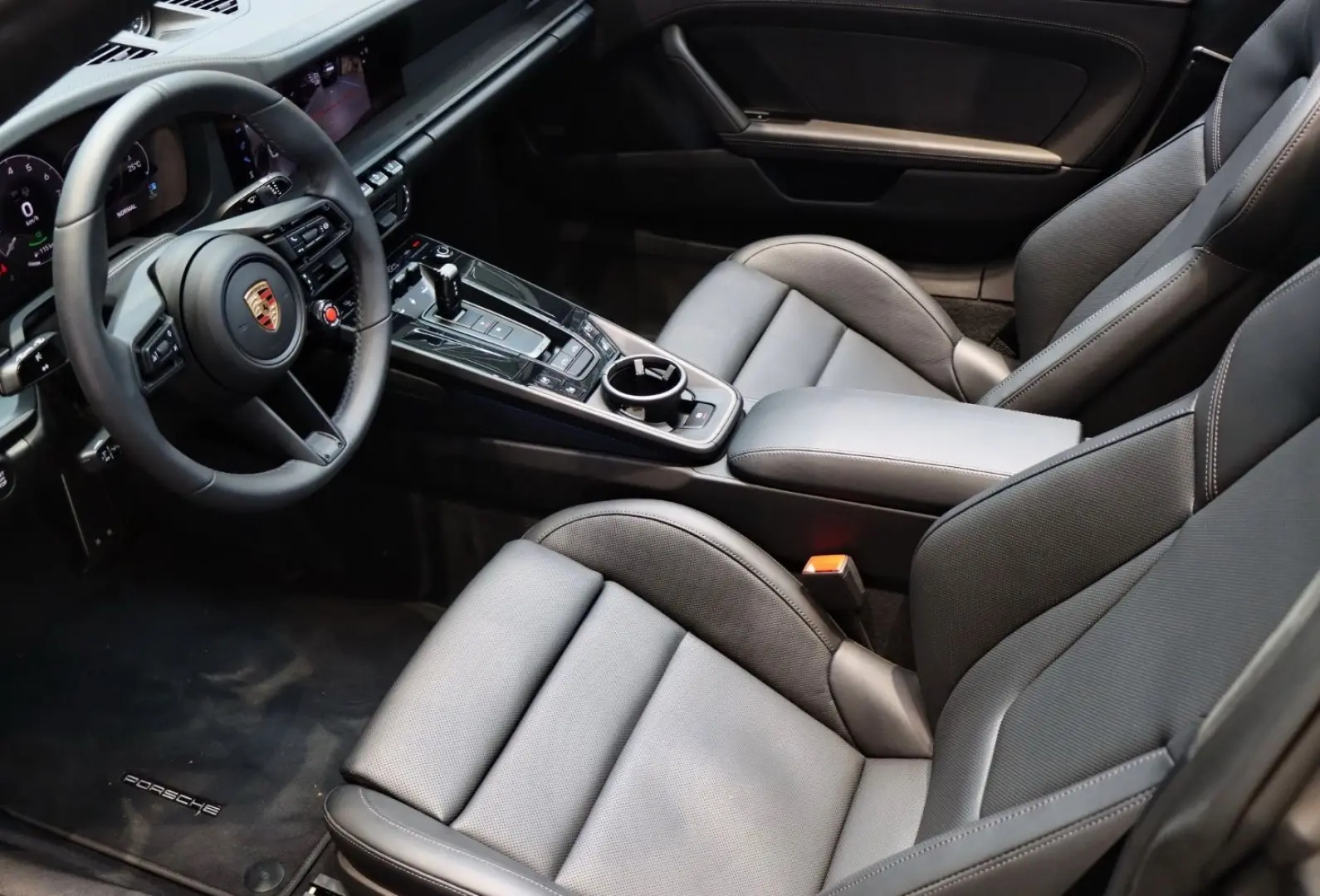 Porsche 992 911 Targa 4 GTS