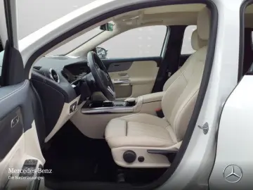 Mercedes-Benz GLA 250 4MATIC
