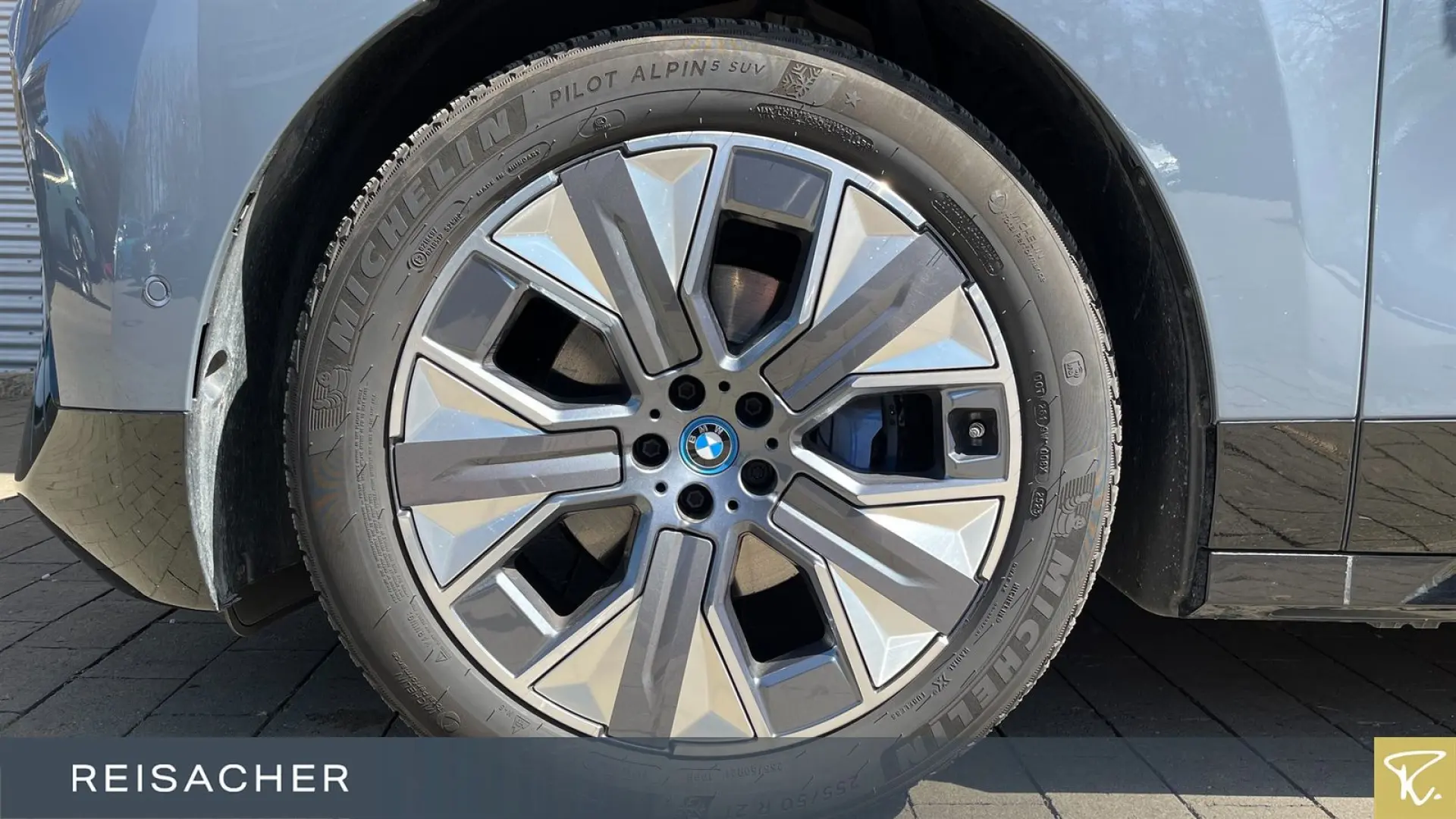 iX xDrive40 Sportpaket Navi 360° Laser ACC AHK