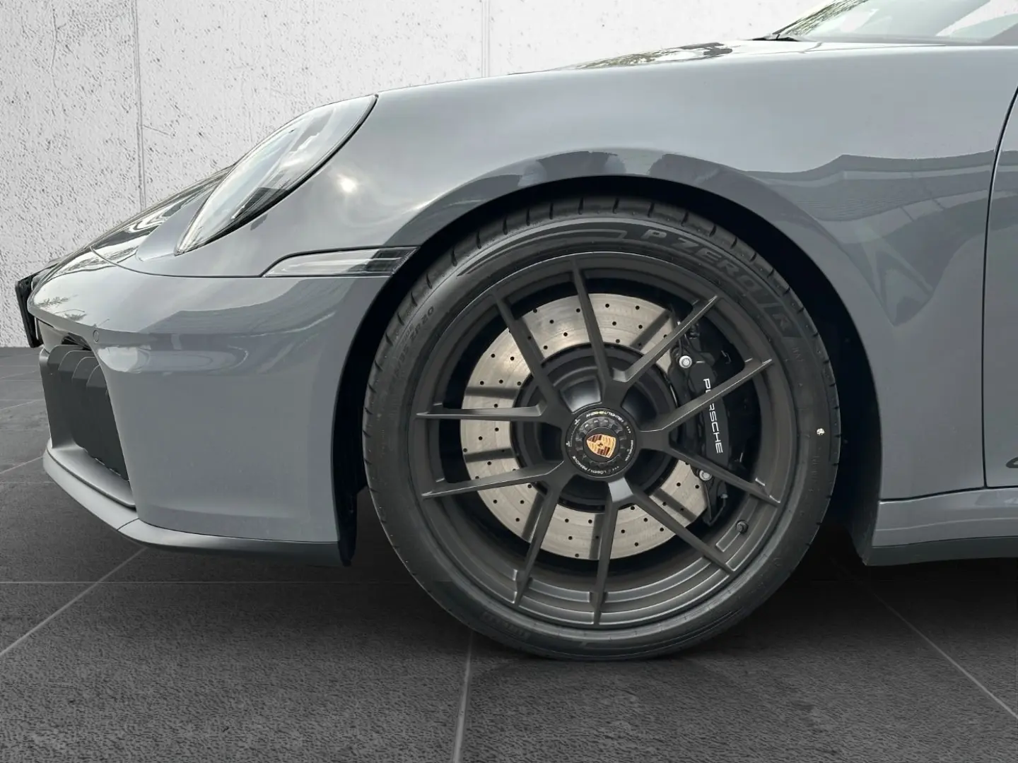 Porsche 992 911 Carrera GTS
