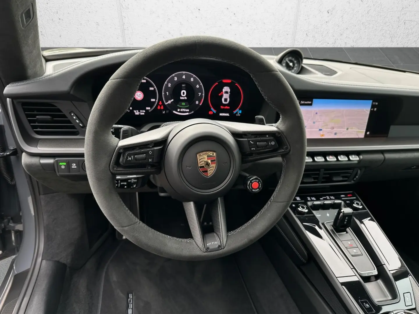 Porsche 992 911 Carrera GTS