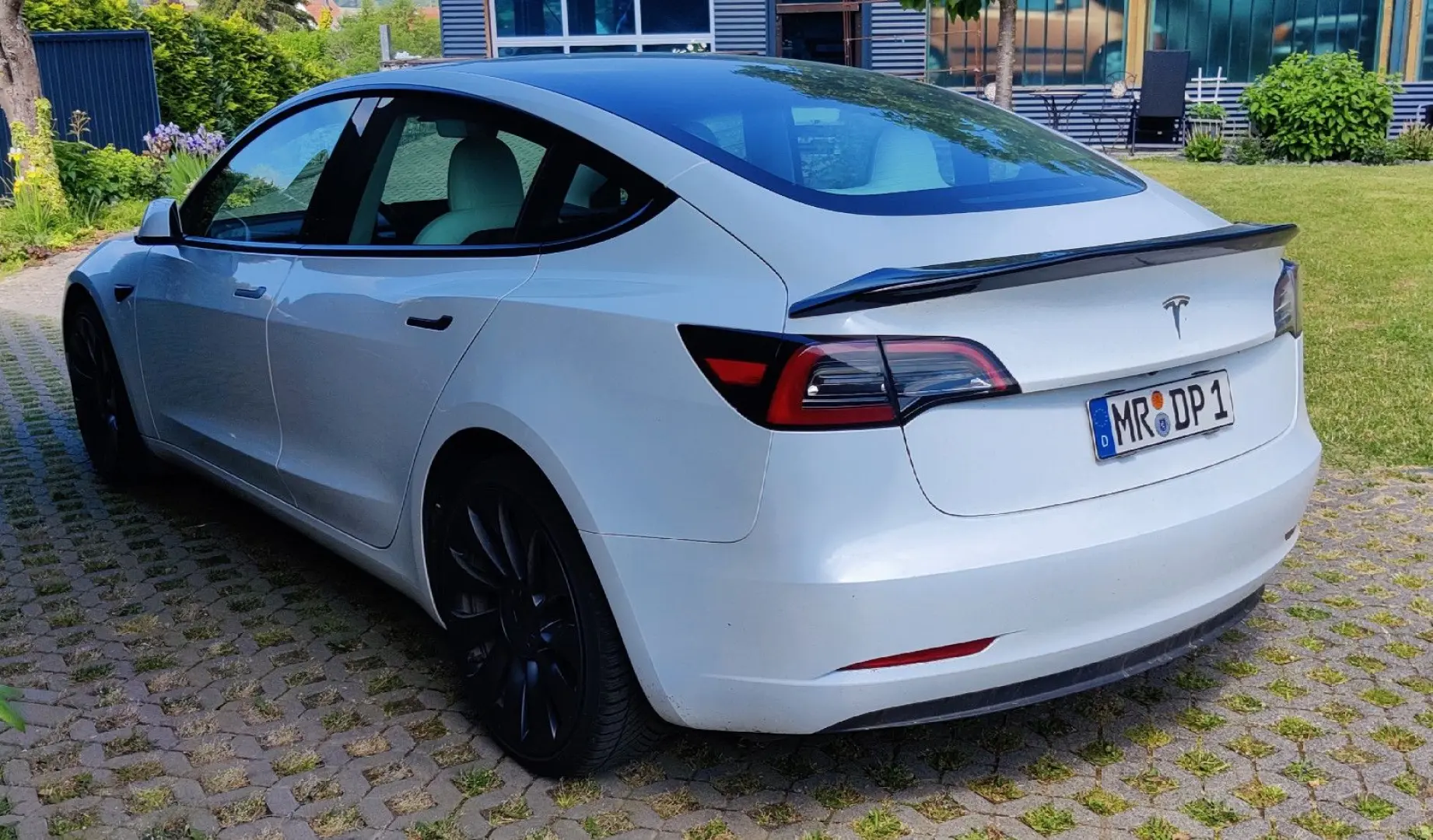 Model 3 Performance,2xWeiss,Mwst.,evtl.Inz.mögl.