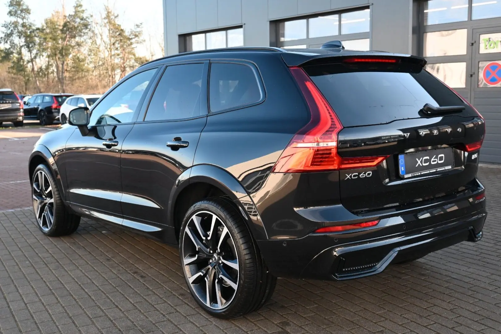 XC60 B4 D AWD Ultimate Dark*STDHZG*360°*ACC*AHK