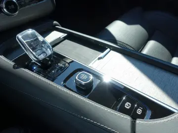 XC90 Recharge Ultimate T8 AWD/Pano/B&W/HeadUP