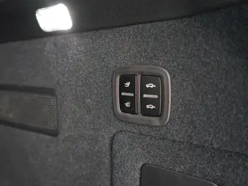 Cayenne E-Hybrid*LUFT*AHK*PANO*INNODRIVE*SITZKLI