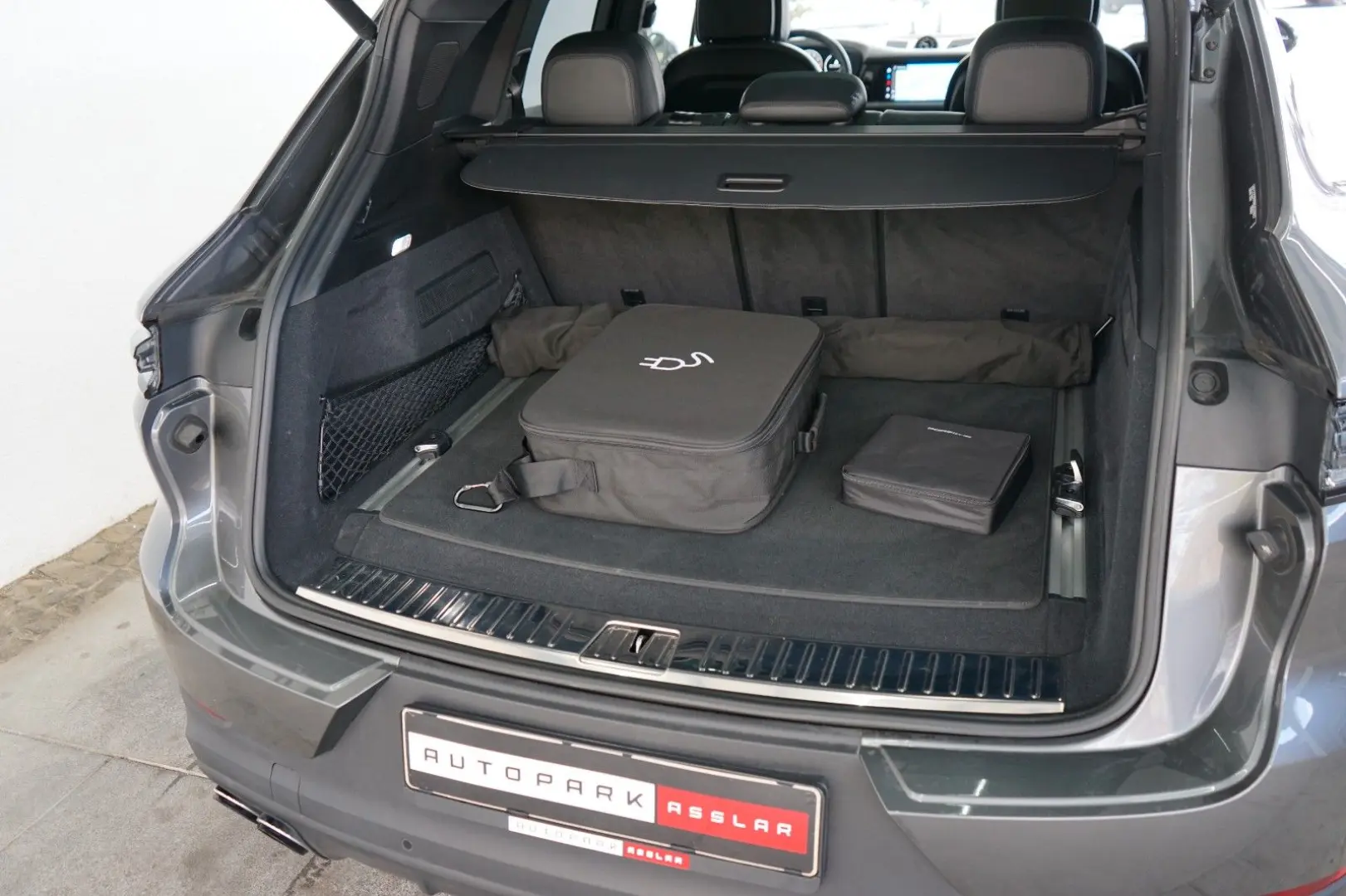 Cayenne E-Hybrid*LUFT*AHK*PANO*INNODRIVE*SITZKLI
