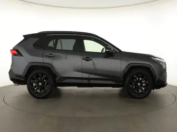 RAV 4