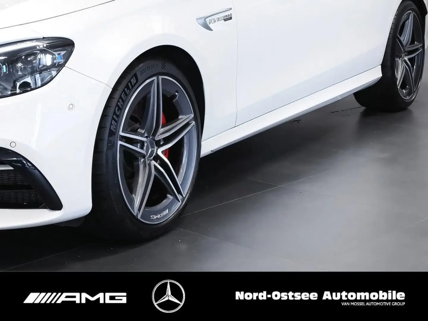 Mercedes-Benz E 63 AMG S 4M+