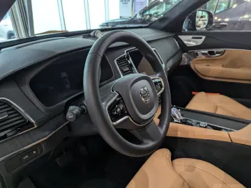 Volvo XC90 Ultra Dark Recharge Plug-In Hybrid AWD