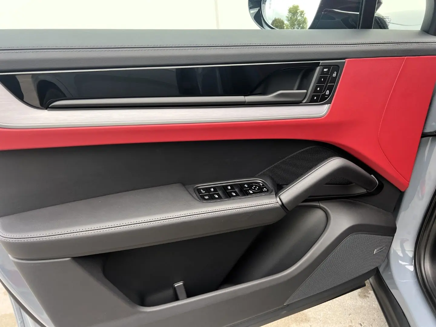 Porsche Cayenne Coupe Turbo E-Hybrid