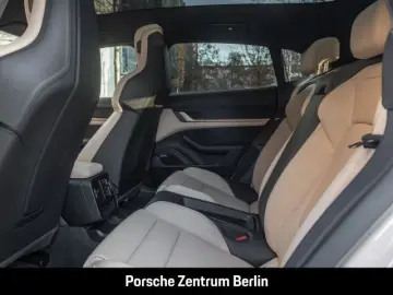 Porsche Taycan GTS Sport Turismo