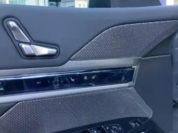 740 d xDr. M Sport IconicGlow PanoSky Klima-Akus