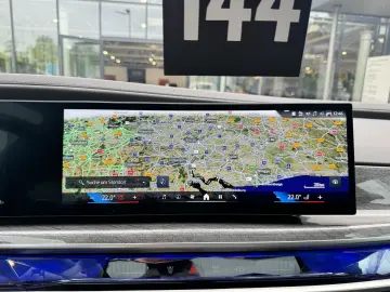740d xDrive M Sport StandHzg PANO-SKY Autobahnas