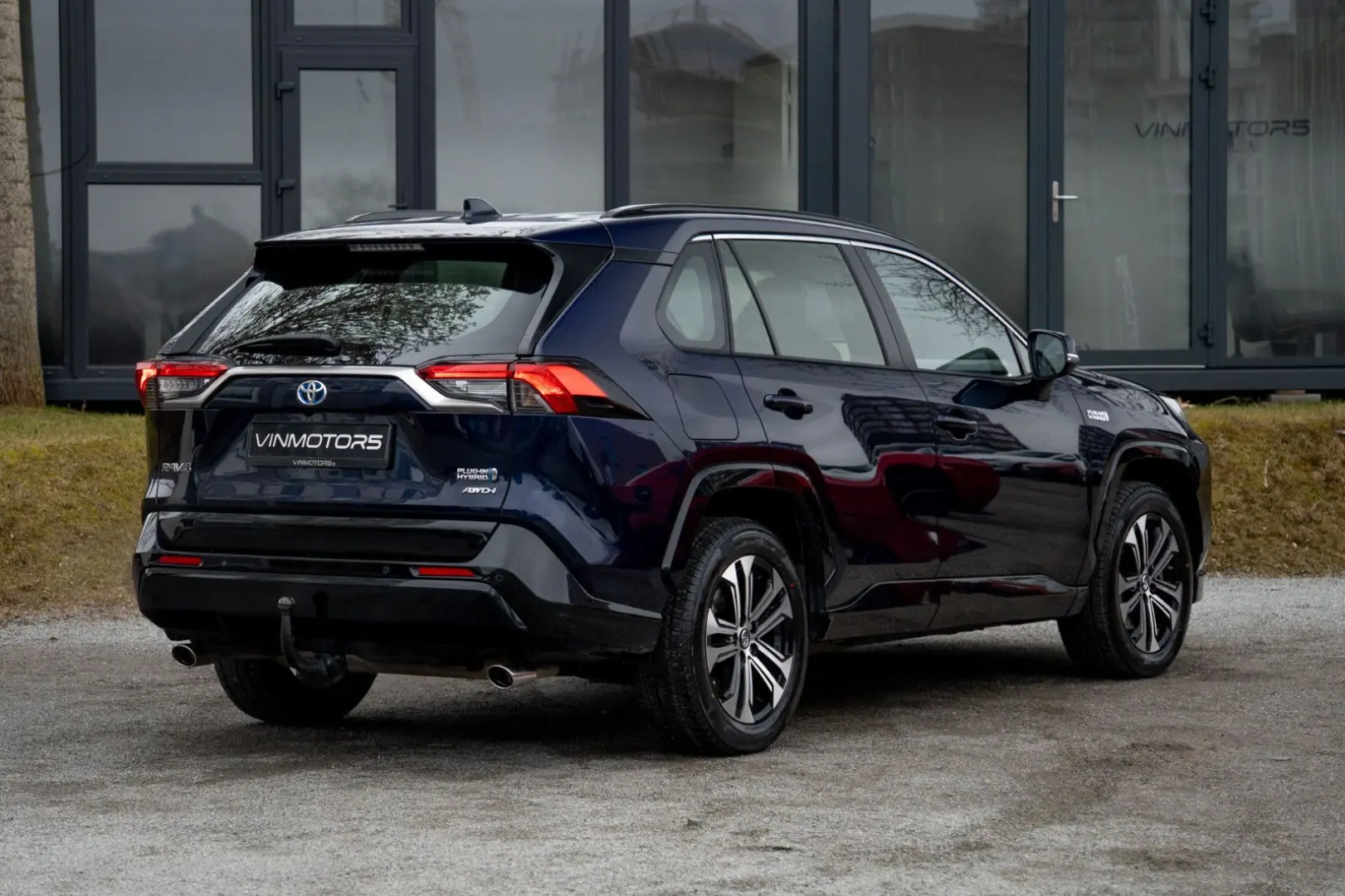 RAV 4 Plug-in Hybrid 4x4 All Assists