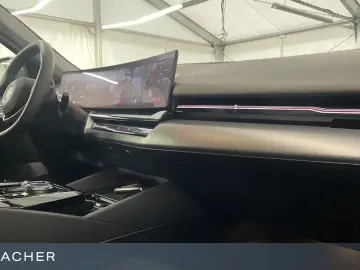 520i A Lim LCPro AHK AdaptLED SHZ 360 HuD 18