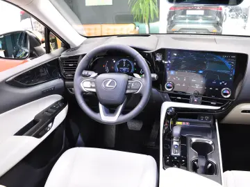 NEW LEXUS NX 350H EXE PANORAMA HeadUP BlindSpot