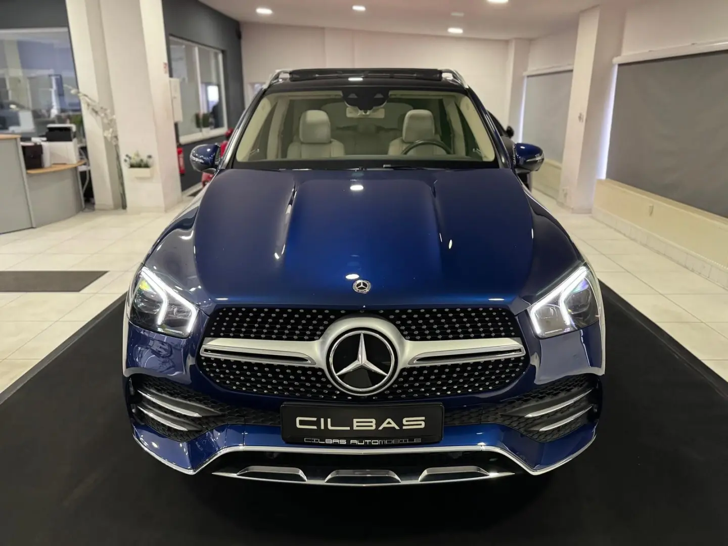 GLE 300 d  4M AMG*PANO*LEDER BEIGE*AIR*AHK*360*
