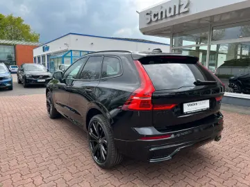 XC60 T8 AWD Recharge Plus Black Edition Auto