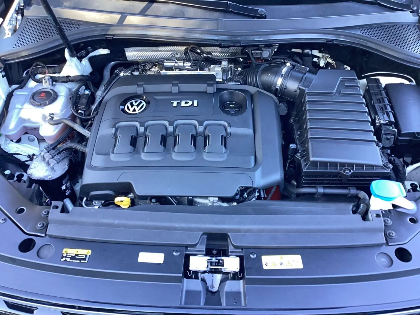 Tiguan TDI Highline 4M LED AHK Navi AID ACC PDC 