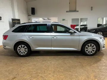 Superb Combi Active 1.5 TSI DSG/PDC/GRA/NAVI