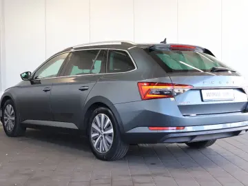 Superb 1.5 TSI DSG Style AID+KEY+FRONT+LED+NAVI