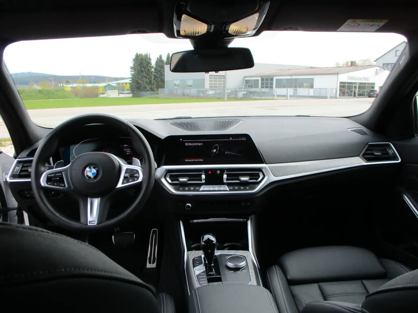 320i xDrive 50 Jahre M Sport