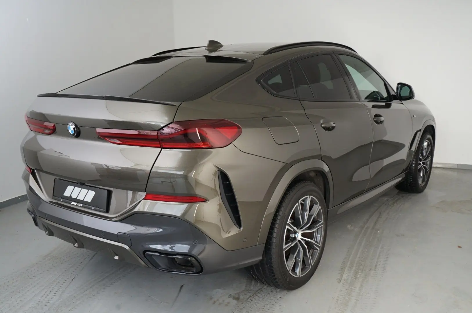 X6 xDrive 30d (M-Sport Navi HUD ACC 360° WLAN)