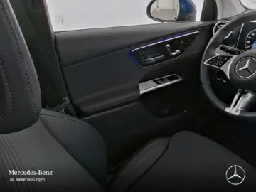 GLC 300 e 4M Avantg. PANO DIGITAL AHK Distronic