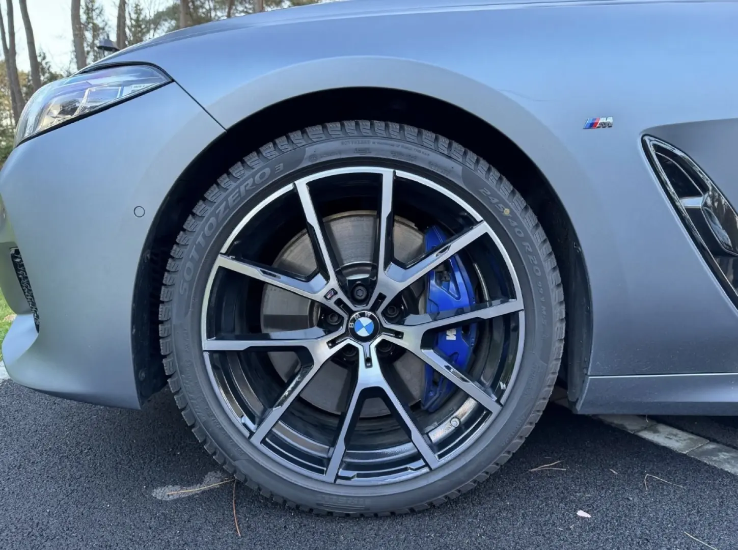 BMW 840