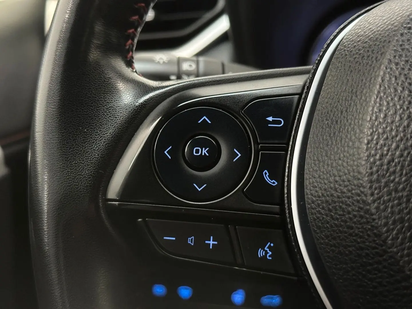 RAV 4 RAV4 PHEV 4x4 ACTIVE AHK KAM LED 25% MwSt.