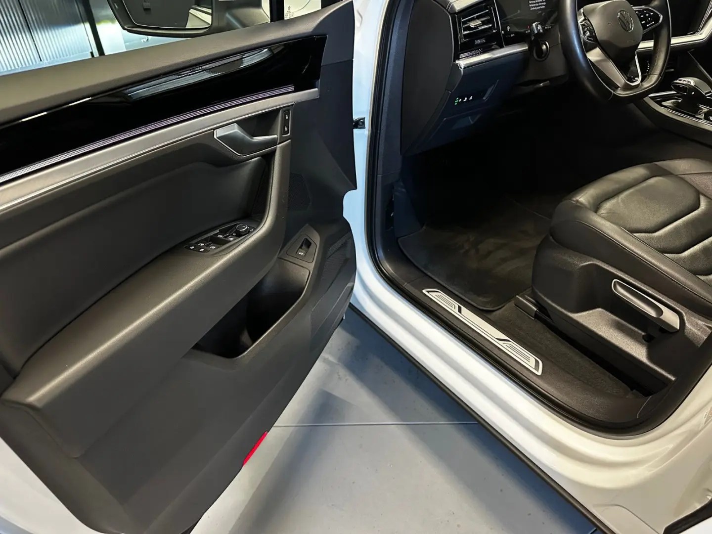 Touareg Elegance 4Motion*LUFT*KAMERA*LEDER*AHK*