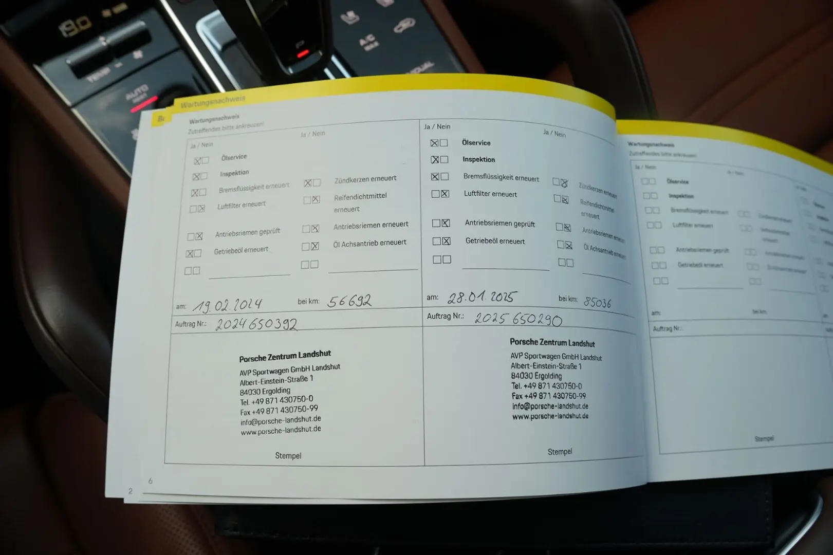 E-Hybrid Coupé  SPORTDESIGN-HINTERACHSL-AHK-VOLL