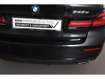 545 e xDrive Limousine Parkassistent Ambientebel