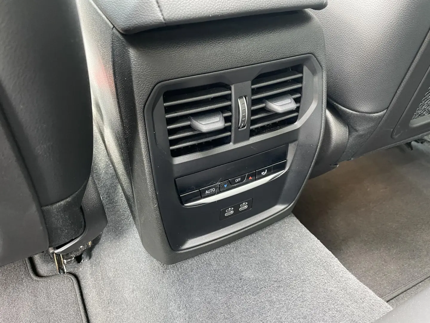 330 e M Sport CC BLIS CAM HEAT SUNROOF 18