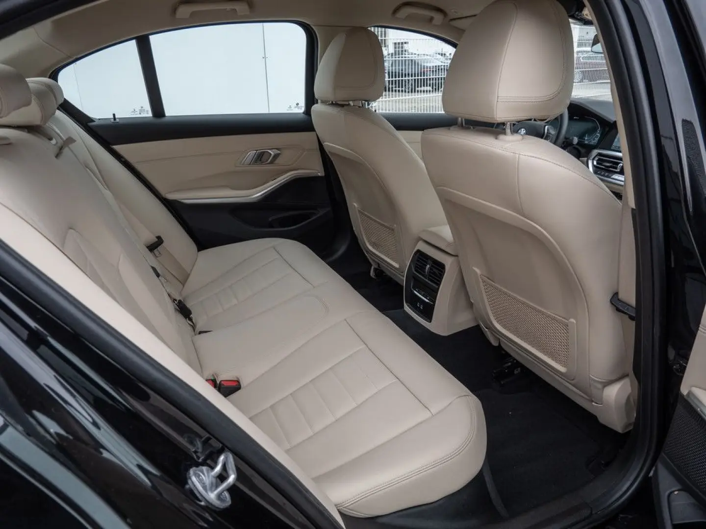 330e xDrive Luxury Line LASER+HUD+NAVI+LEDER+MEM
