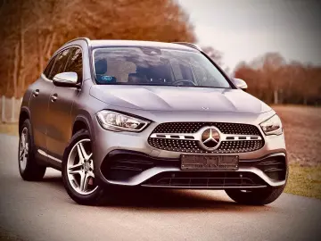 GLA 200 AMG / 2 x AMG+Kamera+20Zoll+Navi