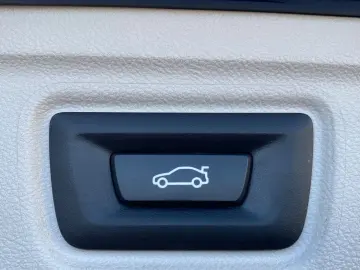 330 d xDr Luxury Line Leder*Navi*Laser*LivCP