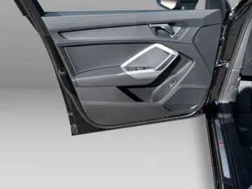 Q3 35 1.5TFSI s-line s-tronic LED AHK CAM Virtua