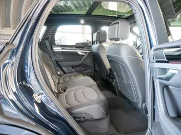 Touareg 3.0 V6 TDI R-Line 4MOTION LED DSG PANO