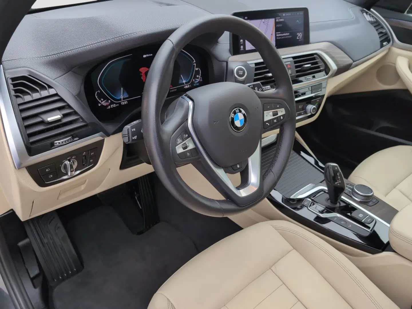 X3 xDrive30e LiveCockpitProf Kamera Pano.Dach