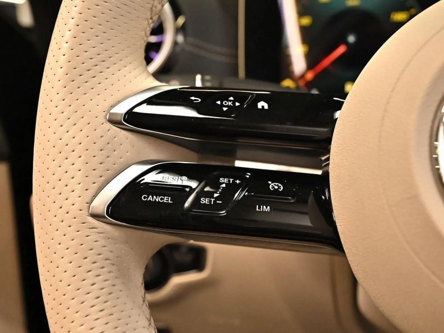 E 220 d Coupé AMG Line Night Pano Burm 360° LED+