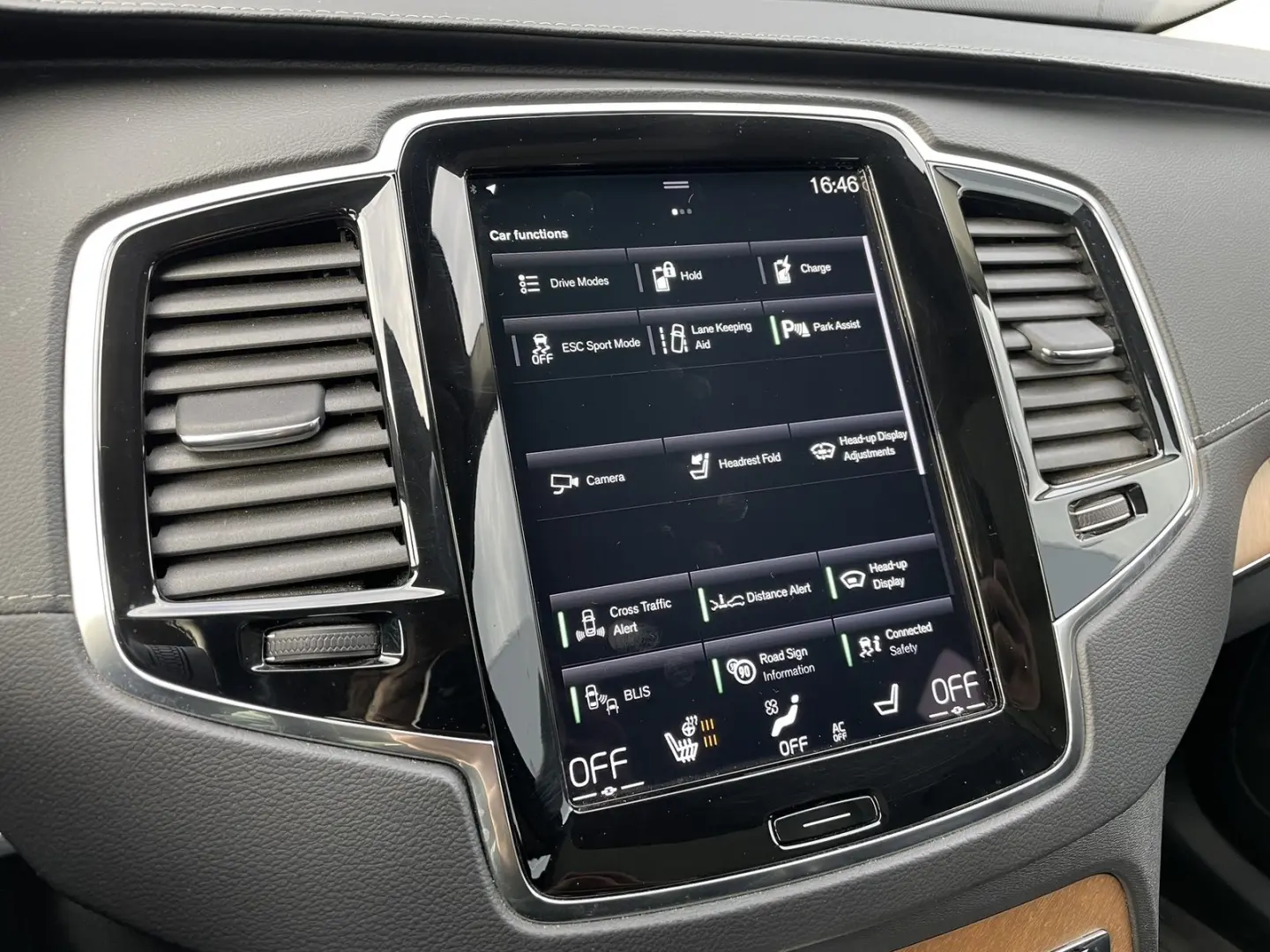 XC 90 T8 Inscription 360° ACC HEAT LKA PANO TSI 