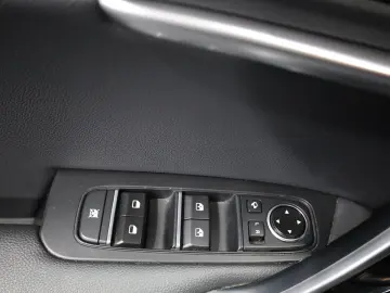 KIA Ceed SW 1.6 GDI DCT OPF Plug-in-Hybrid Vision