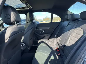 C 300e 4M AMG+DISTRONIC+AHK+KAMERA+AKUSTIKGLAS++